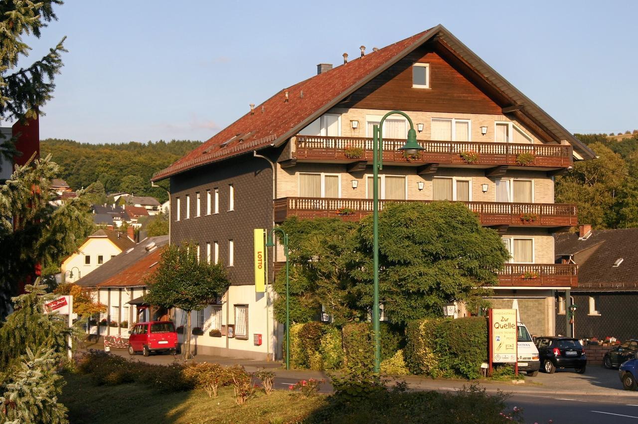 Gasthaus Zur Quelle Bad Marienberg Exterior foto