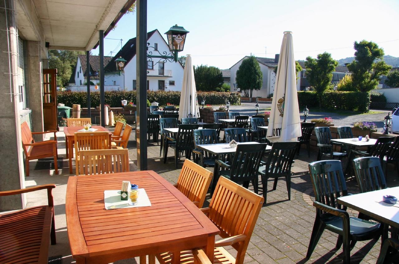 Gasthaus Zur Quelle Bad Marienberg Exterior foto